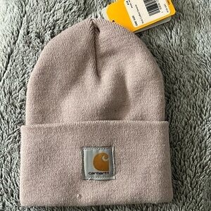 NWT Knot Cuffed Carhartt Beanie